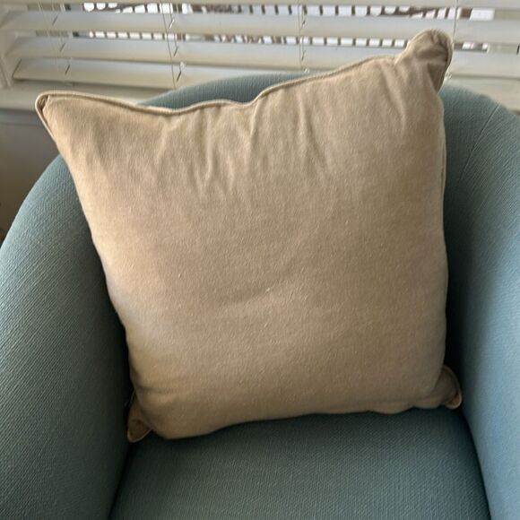 Envogue Feather Down Graphic Accent Pillow 22”x22” - Picture 4 of 6